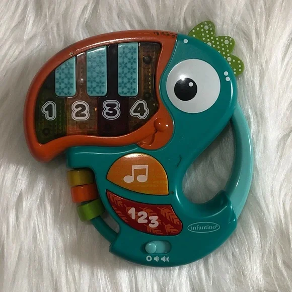 Infantino toucan piano sale